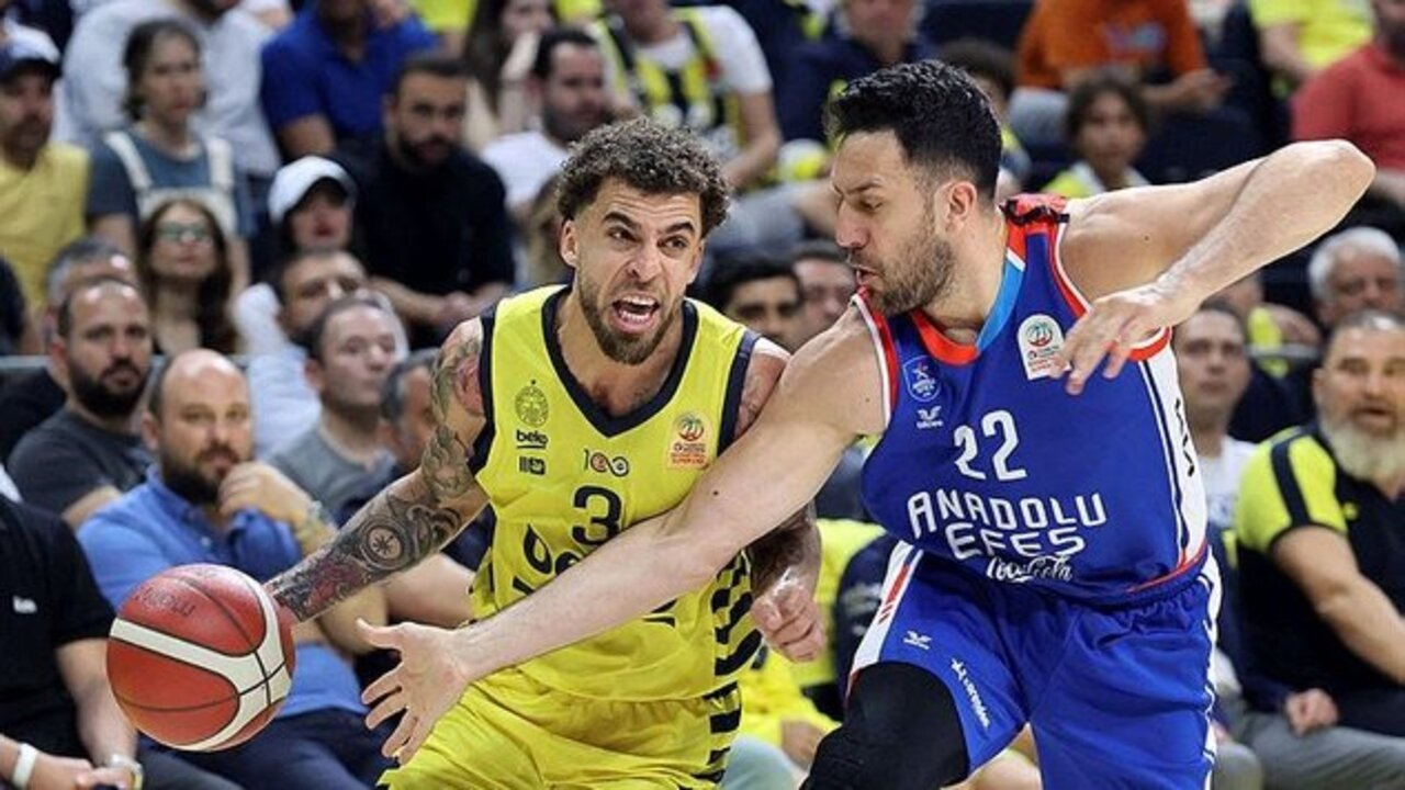 Fenerbahçe Beko 90 - 92 Anadolu Efes | Maçın özeti...