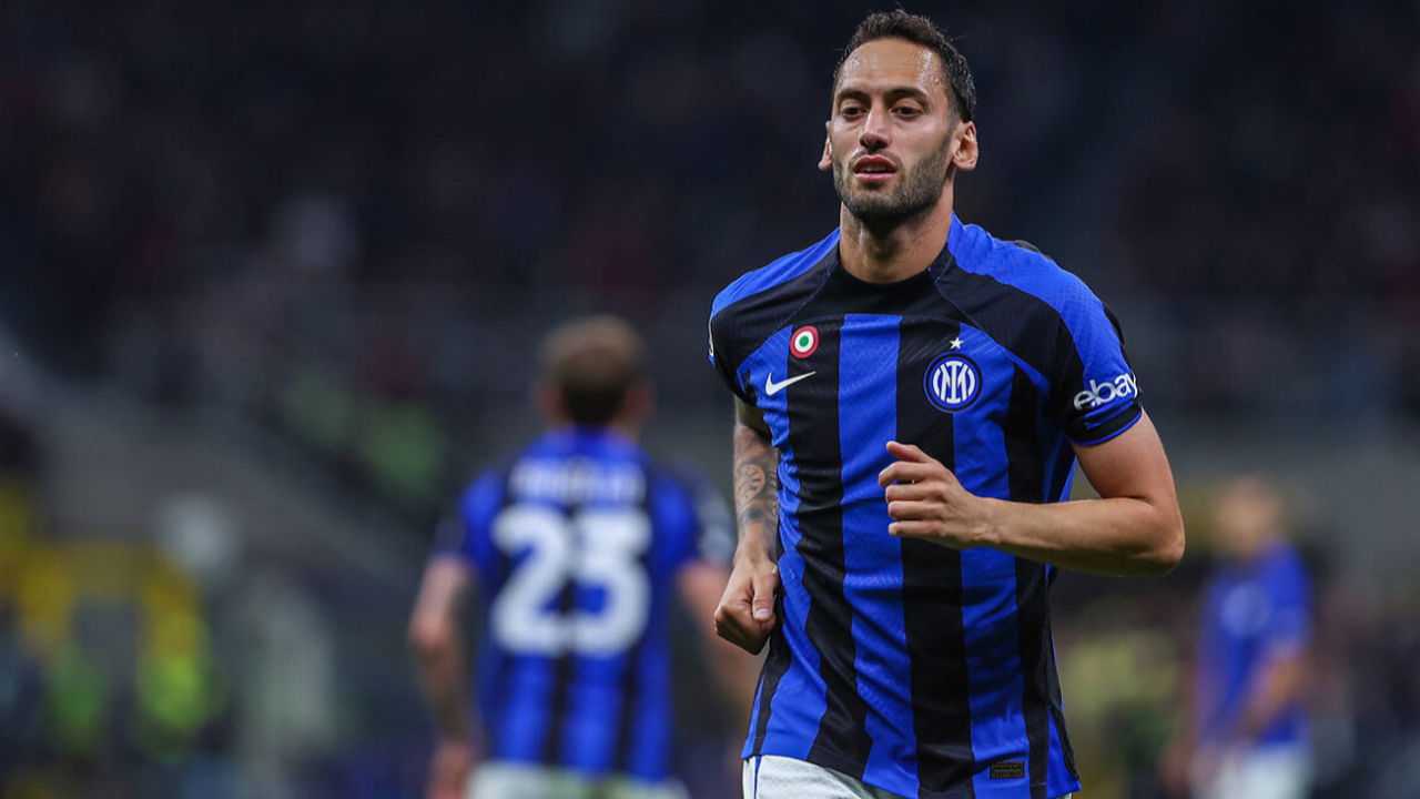 Hakan Çalhanoğlu: Kendimle gurur duyuyorum