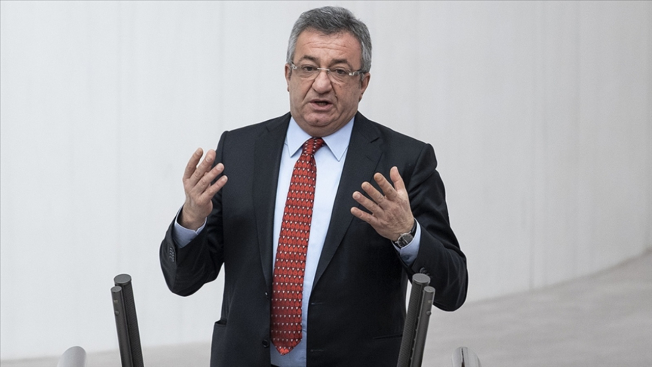 CHP'li Engin Altay: Çekilmeyi bilmek lazım. Çekilmek lazım
