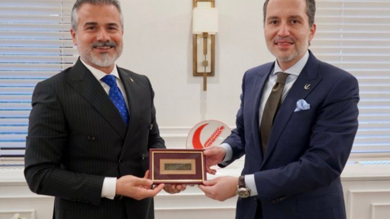 AK Parti'den istifa eden Suat Kılıç, Yeniden Refah Partisi'ne katıldı