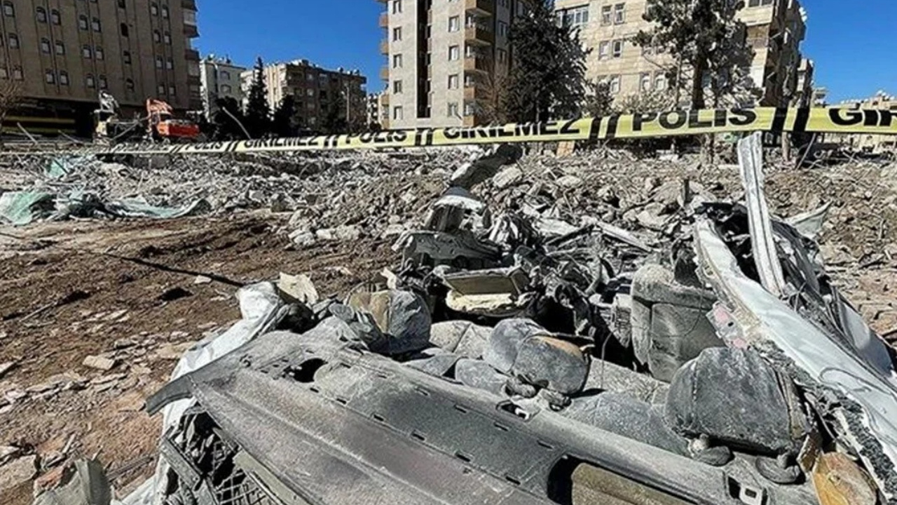 Deprem bölgesine 30 milyarlık yatırım için belgeler imzalandı