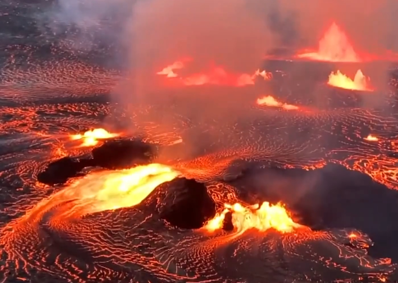 Hawaii'deki Kilauea Yanardağı'nda patlama! İşte o görüntüler