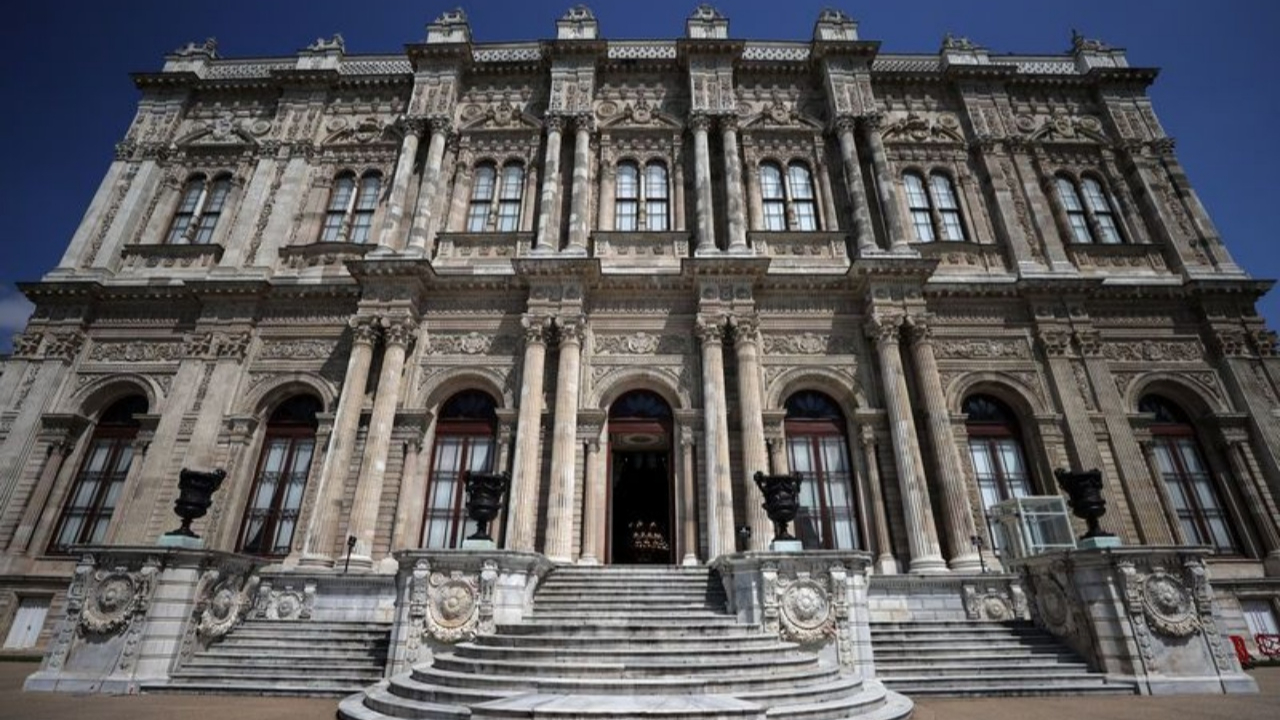 Boğazın incisi, Dolmabahçe Sarayı