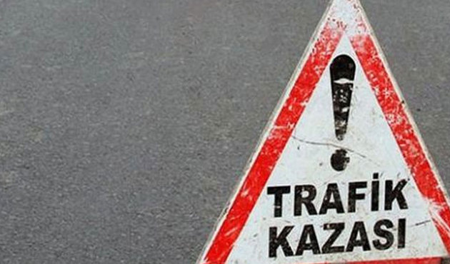 Korkunç kaza! İki otomobil çarpıştı, 6 kişi öldü...