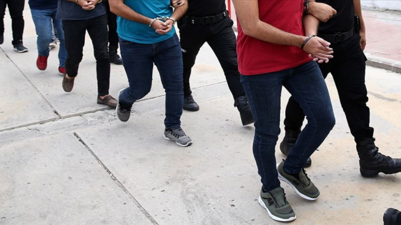 FETÖ'nün TSK yapılanmasına 5 ilde operasyon! Çok sayıda gözaltı kararı...