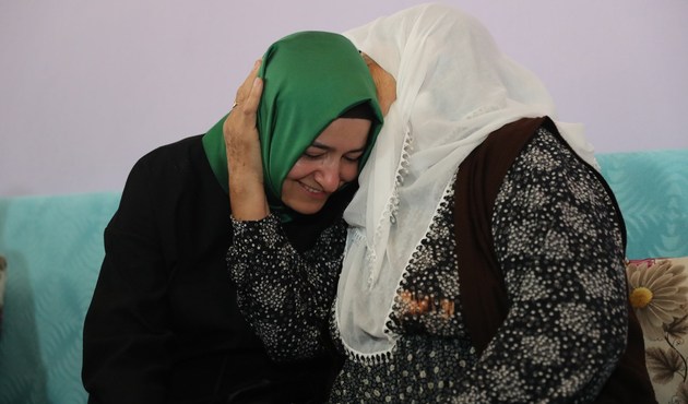 Bakan Kaya'dan anlamlı ziyaret...