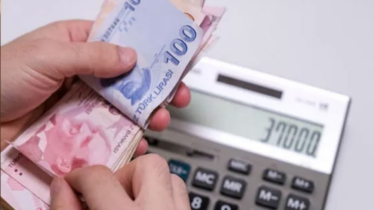 Bayram nedeniyle ödemeler öne çekildi: Yaşlı ve engelli aylıkları bugün hesaplara yatırılacak