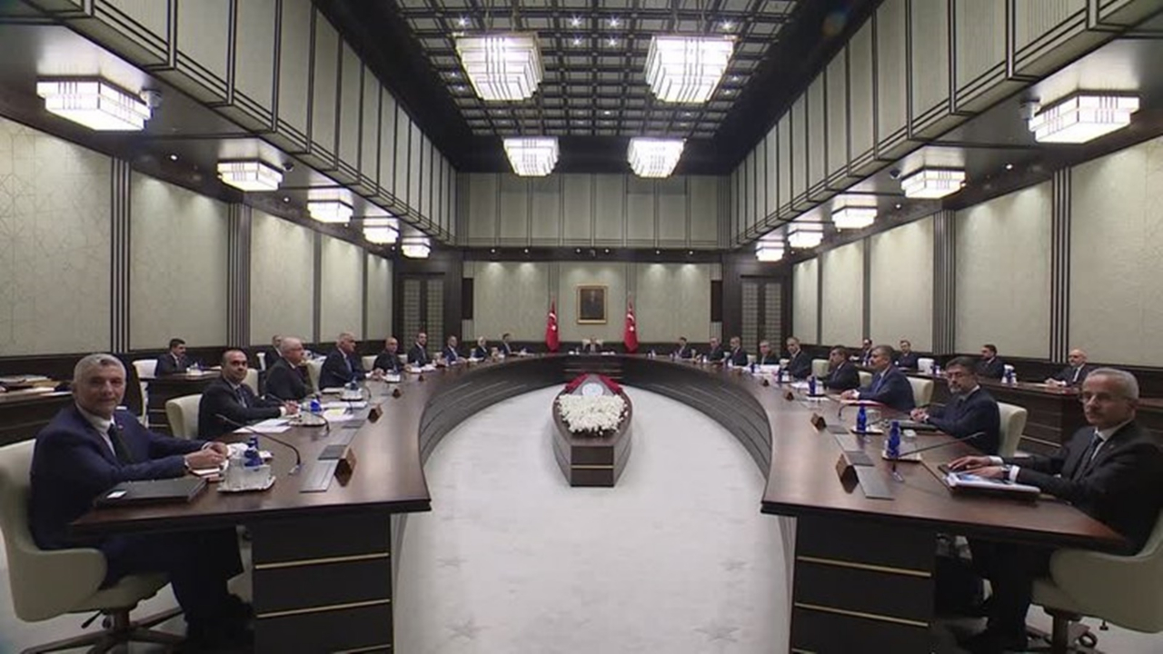 Kabine bugün toplanıyor! Asgari ücrete zam, deprem konutları, fahiş kira artışları gibi konular masada olacak