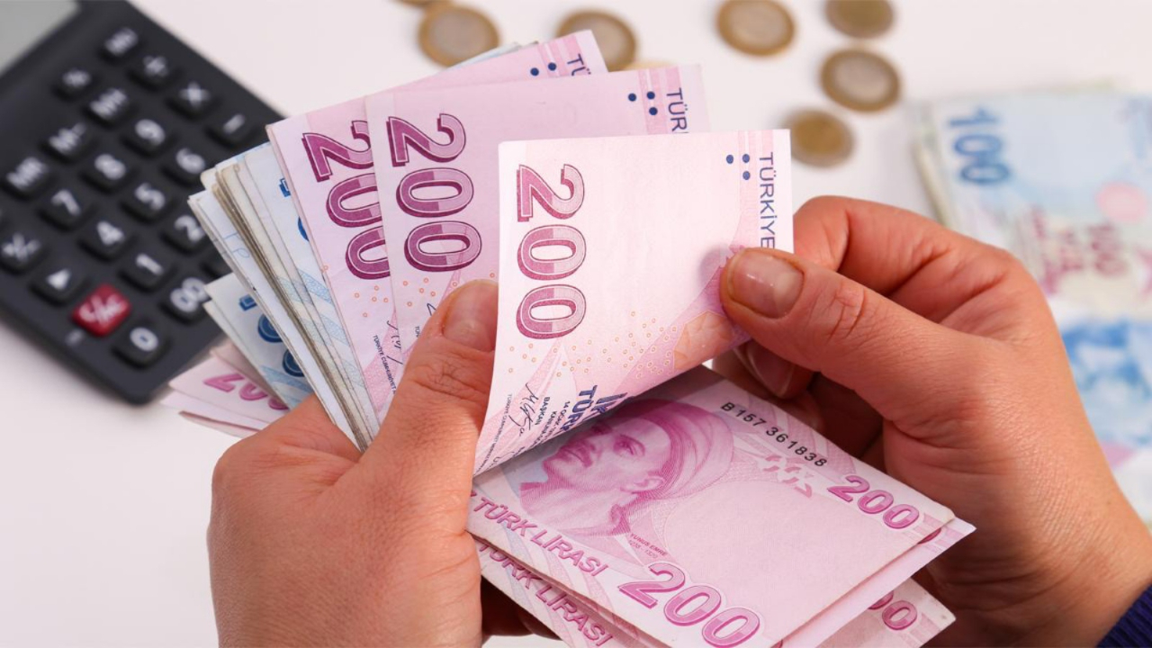Bayram ikramiyesine zamda iki formül masada