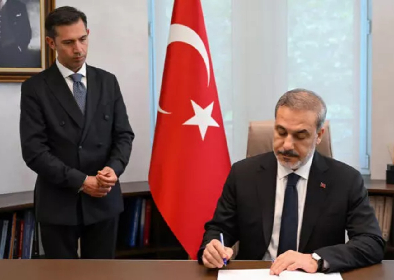 Dışişleri Bakanı Fidan, yeni büyükelçilere görevlerini tebliğ etti! Tanju Bilgiç, Türkiye'nin Moskova Büyükelçisi oldu!