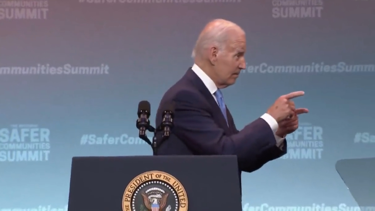 Joe Biden hangi ülkenin başkanı olduğunu karıştırdı: Tanrı Kraliçe'yi korusun adamım