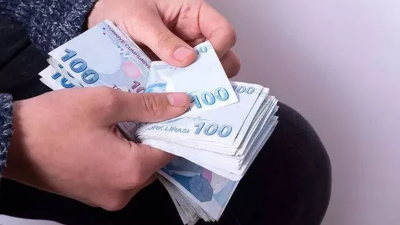 Memura zamdan önce ilave ikramiye ödenecek