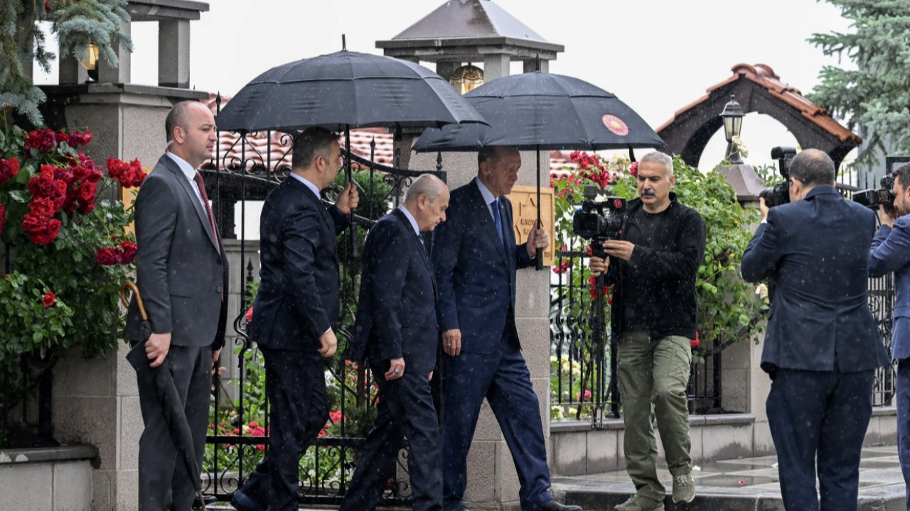 Cumhurbaşkanı Erdoğan ile Bahçeli arasında sürpriz görüşme!