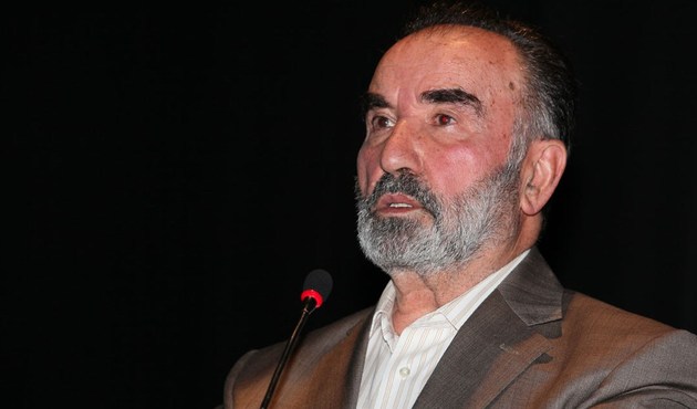 Hayrettin Karaman köşesinden helallik istedi...