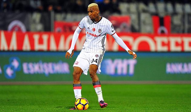 Come to Beşiktaş ekibinden Benfica'ya mesaj: Come to evrak!