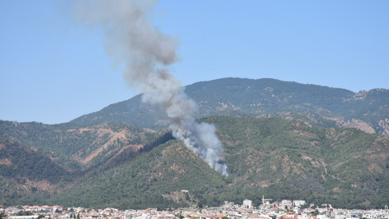 Marmaris'te orman yangını! Bölgeye çok sayıda ekip sevk edildi