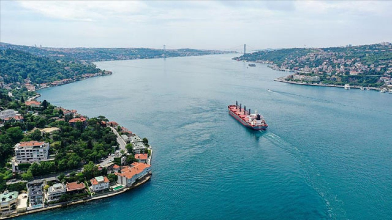 Boğaz geçişlerinde yeni dönem başladı! Zamlı tarife