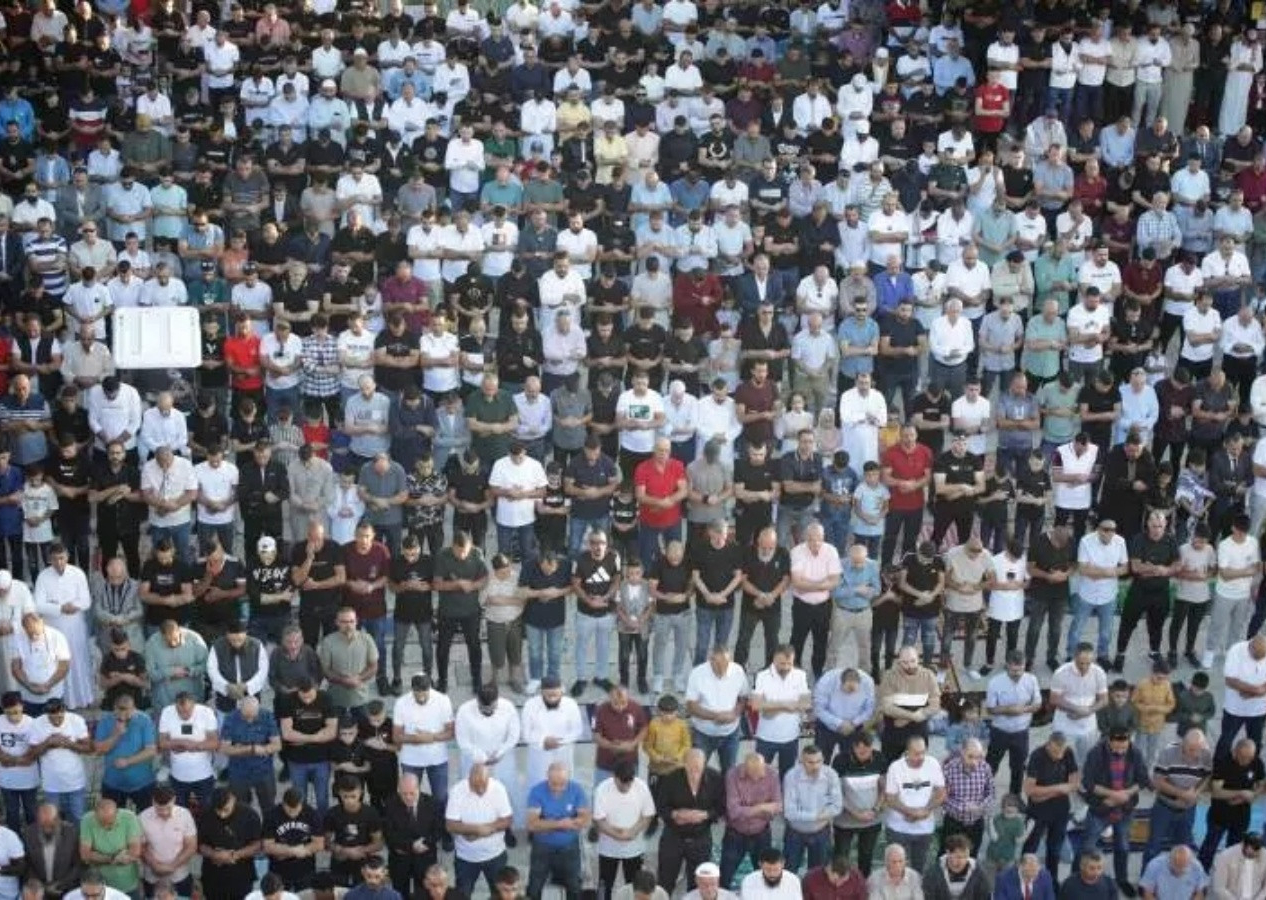 Mescid-i Aksa'da Kurban Bayramı coşkusu: Bayram namazı 100 bin kişiyle kılındı!