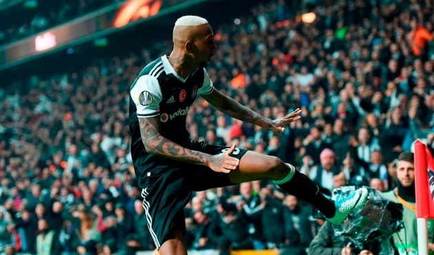 Beşiktaş ile Benfica arasında Talisca savaşı!