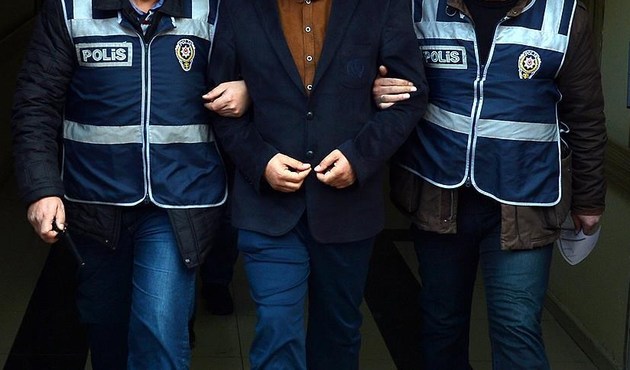 FETÖ’den ihraç edilen öğretmenler merdiven altı dershane kurmuş...