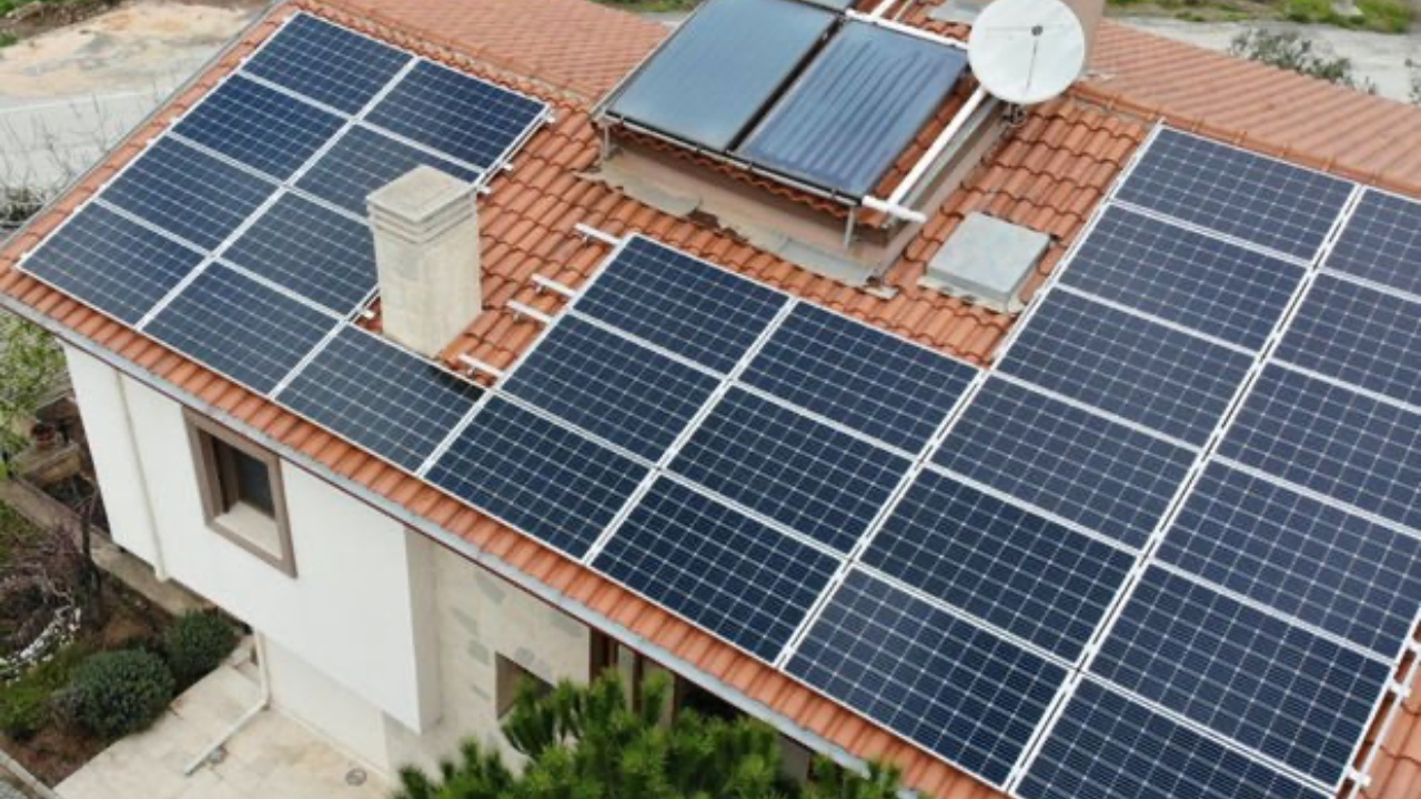 Arçelik üretecek! Koç güneş enerjisi sektörüne adım attı