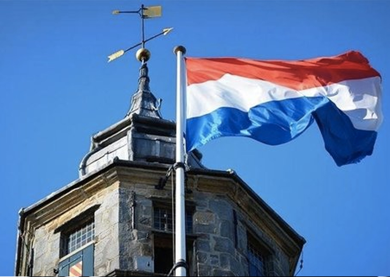 Hollanda'da hükümet düştü!
