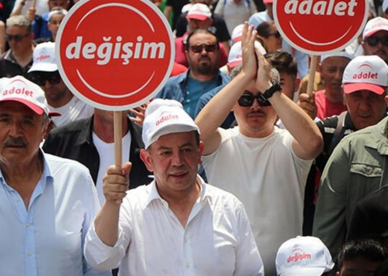 Adalet ve değişim yürüyüşü başlatan Tanju Özcan'dan Kılıçdaroğlu'na çağrı! ''Genel merkez önünde büyük kitleler sizi istifaya davet edecek''