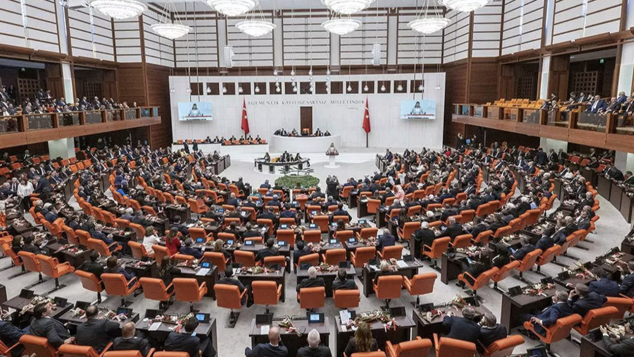 Ek bütçe resmen yasalaştı!