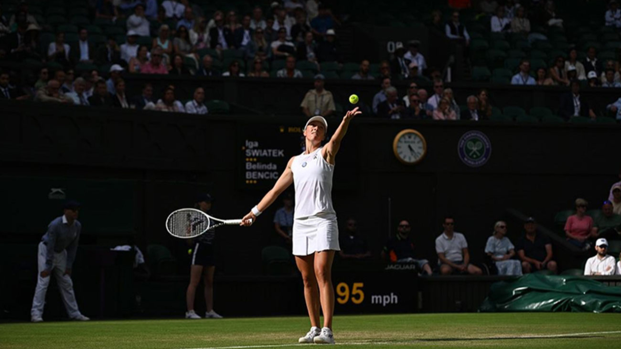Wimbledon'da Iga Swiatek son 8'e kaldı