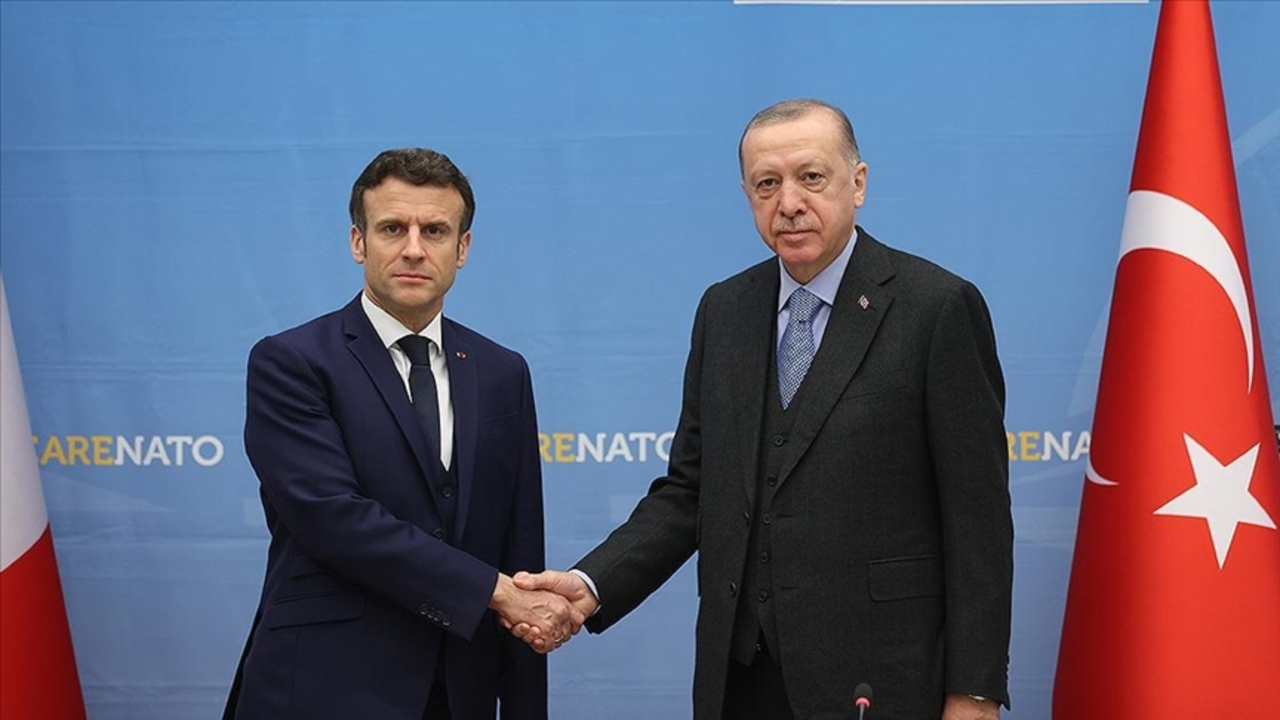 Emmanuel Macron'dan flaş Recep Tayyip Erdoğan açıklaması: İletişimde kalacağız...