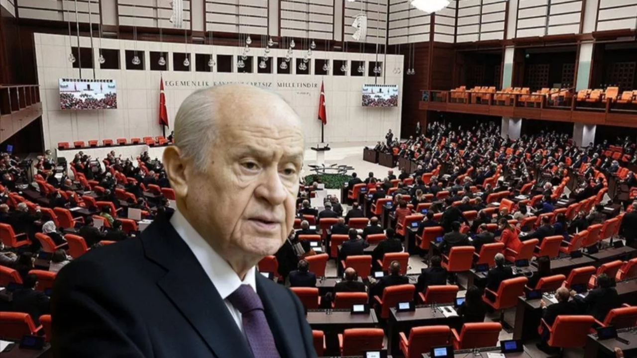 MHP lideri Bahçeli'den sürpriz hamle! Emeklilere zam görüşmesi için TBMM'de!