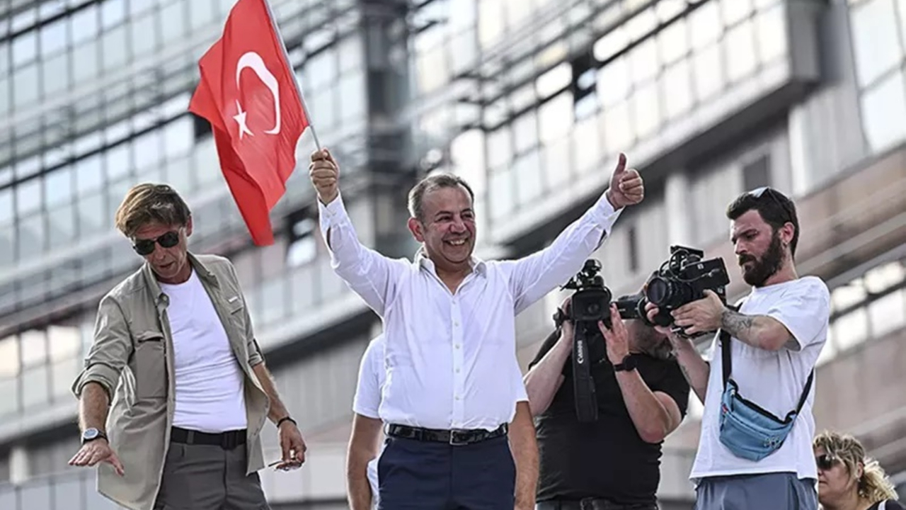 Tanju Özcan'dan dikkat çeken çıkış! ''İstifa etmeyeceğim, beni partiden atsınlar''