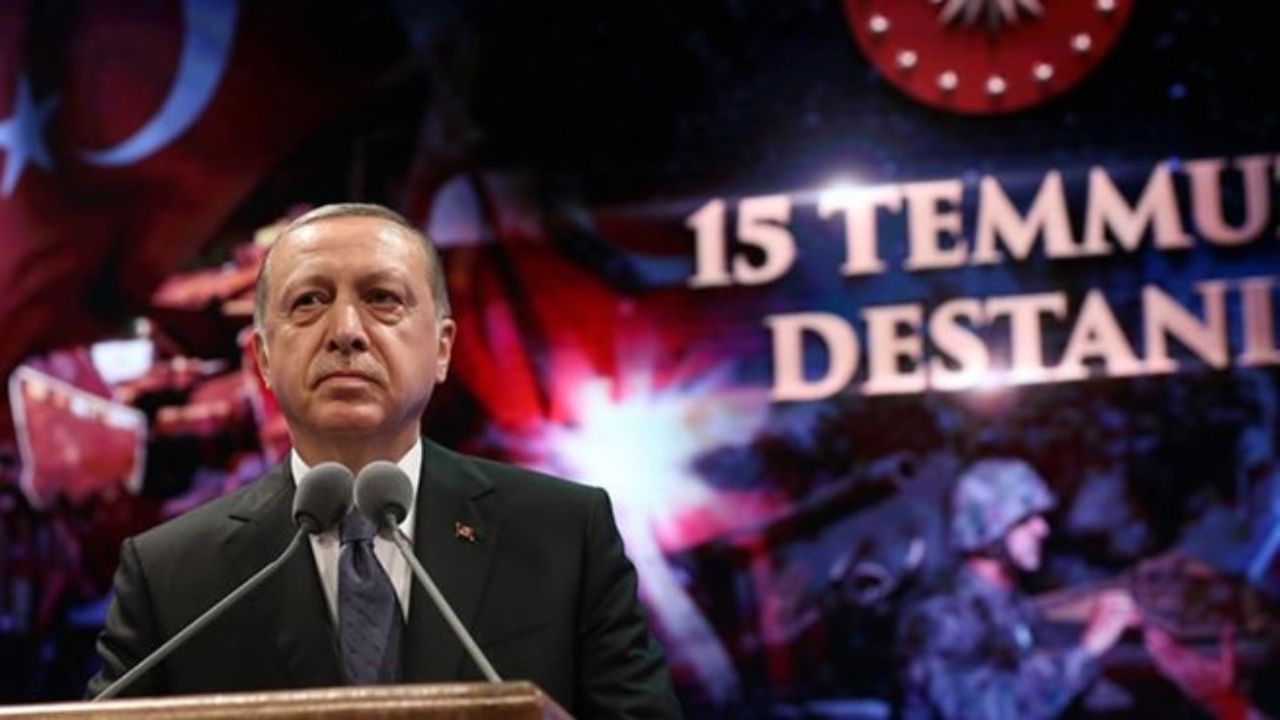 15 Temmuz hain darbe girişiminin 7. yıldönümü... Cumhurbaşkanı Erdoğan Beylerbeyi'nde vatandaşlara seslenecek!