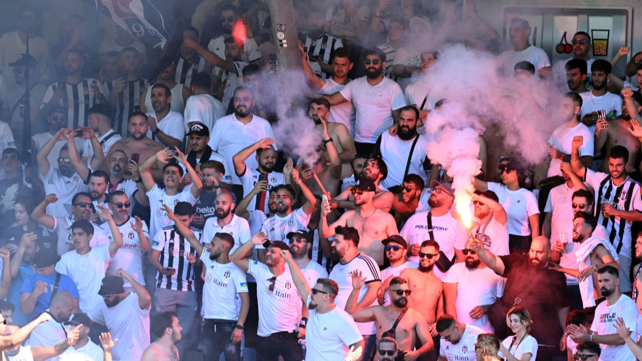 Beşiktaş'ın Augsburg ile oynadığı hazırlık maçı yarıda kaldı