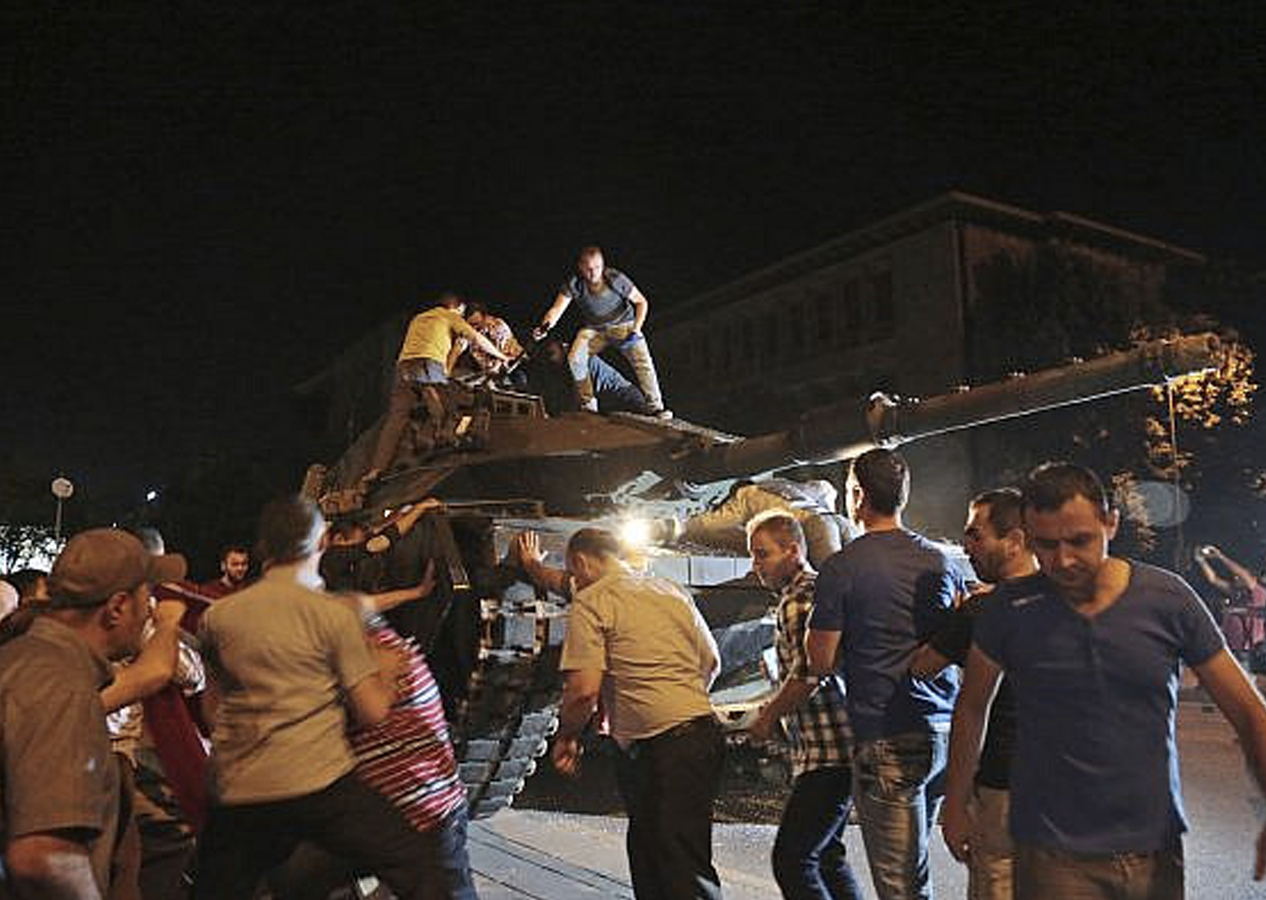 Türkiye'nin Tel Aviv Büyükelçisi 15 Temmuz'u İsraillilere anlattı