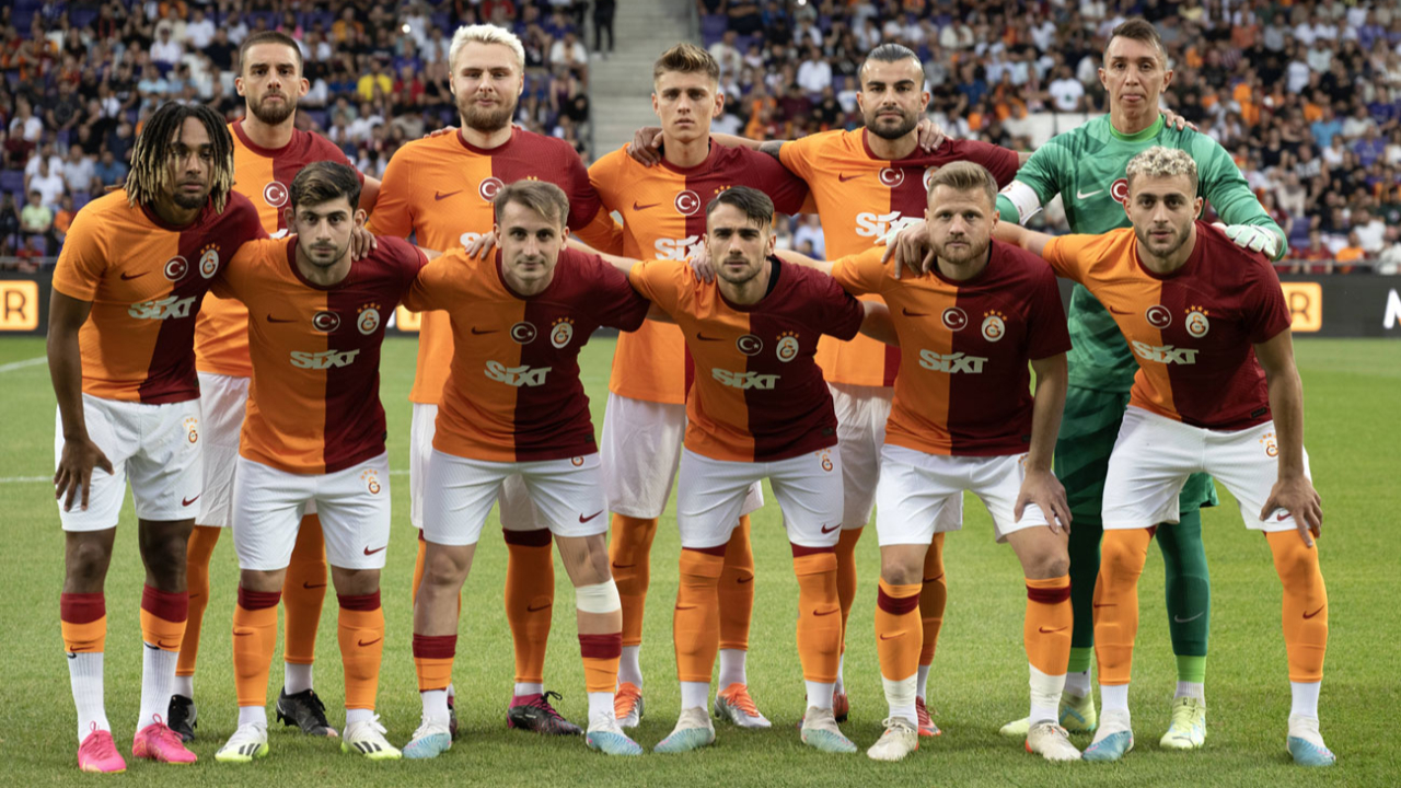 Galatasaray hazırlık maçında Csakvari'yi 4-2 mağlup etti