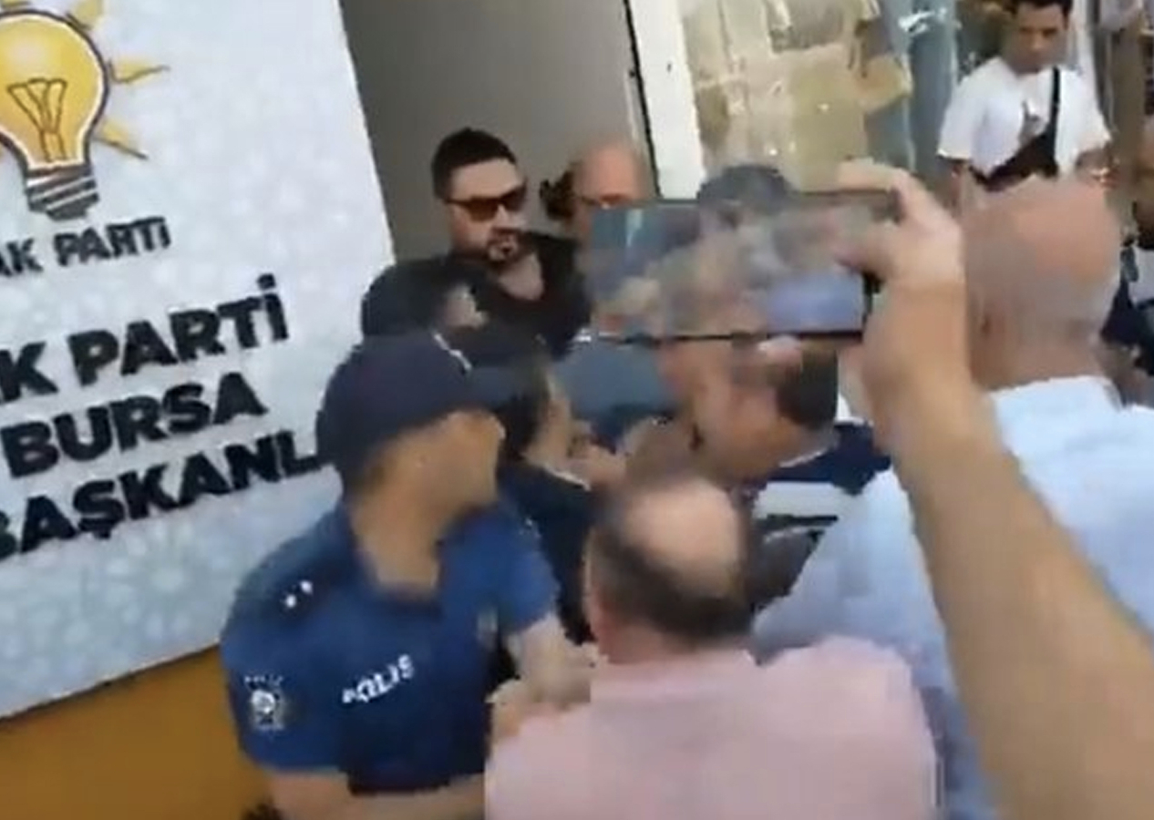 İYİ Parti'den skandal provokasyon: Polise tekme-tokatlı saldırı