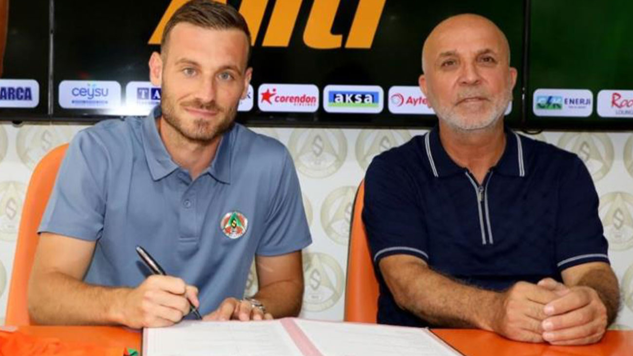 Alanyaspor, Fidan Aliti ile 3 yıllık sözleşme imzaladı