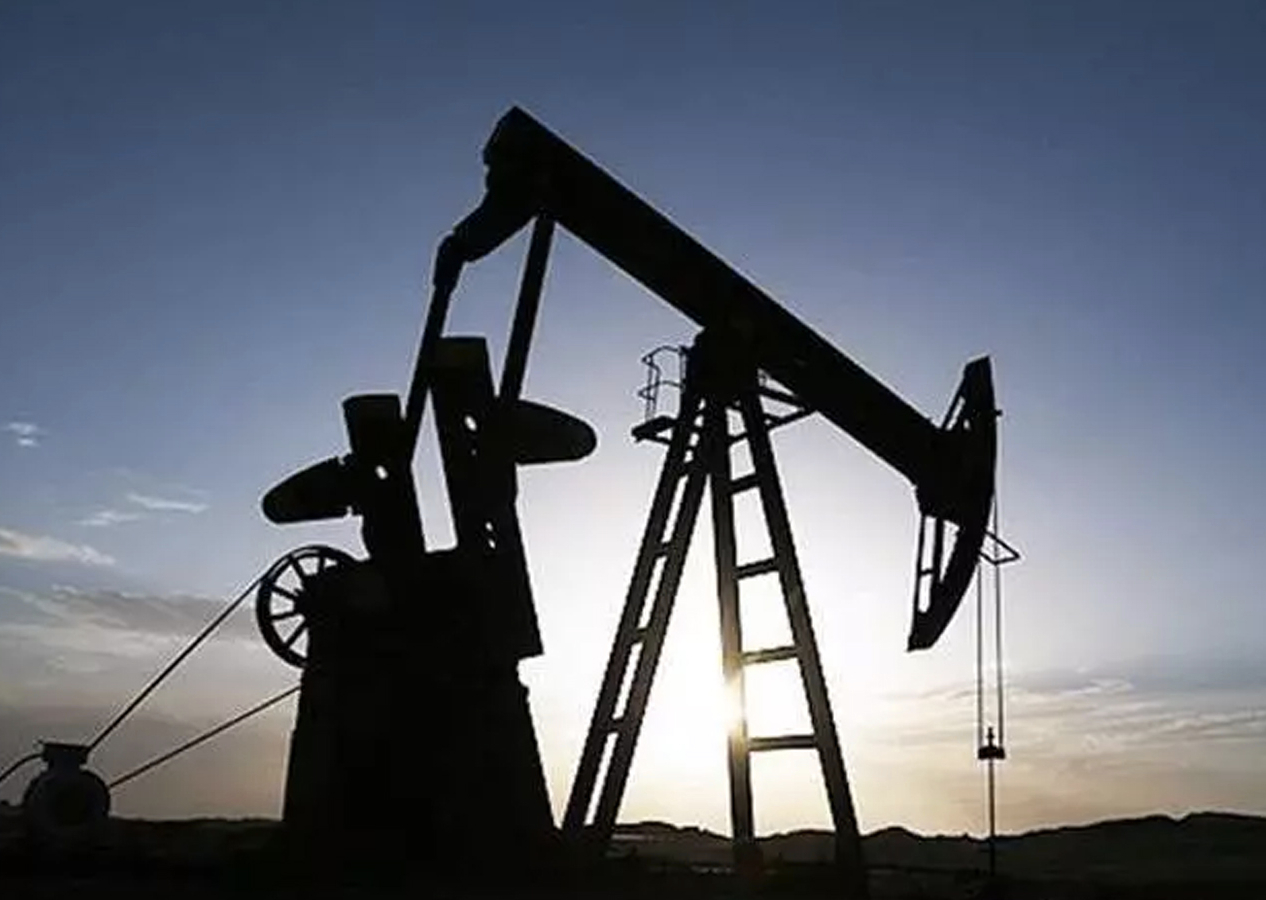 Rusya'da petrol rafinerisinde patlama!