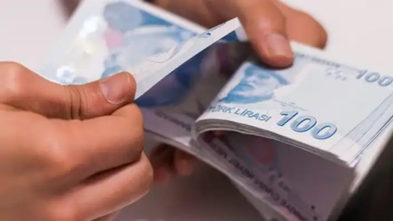 Her öğrenciye 4.500 TL burs! Petrol ve gaz yüksekokulu öğrencilerini bekliyor
