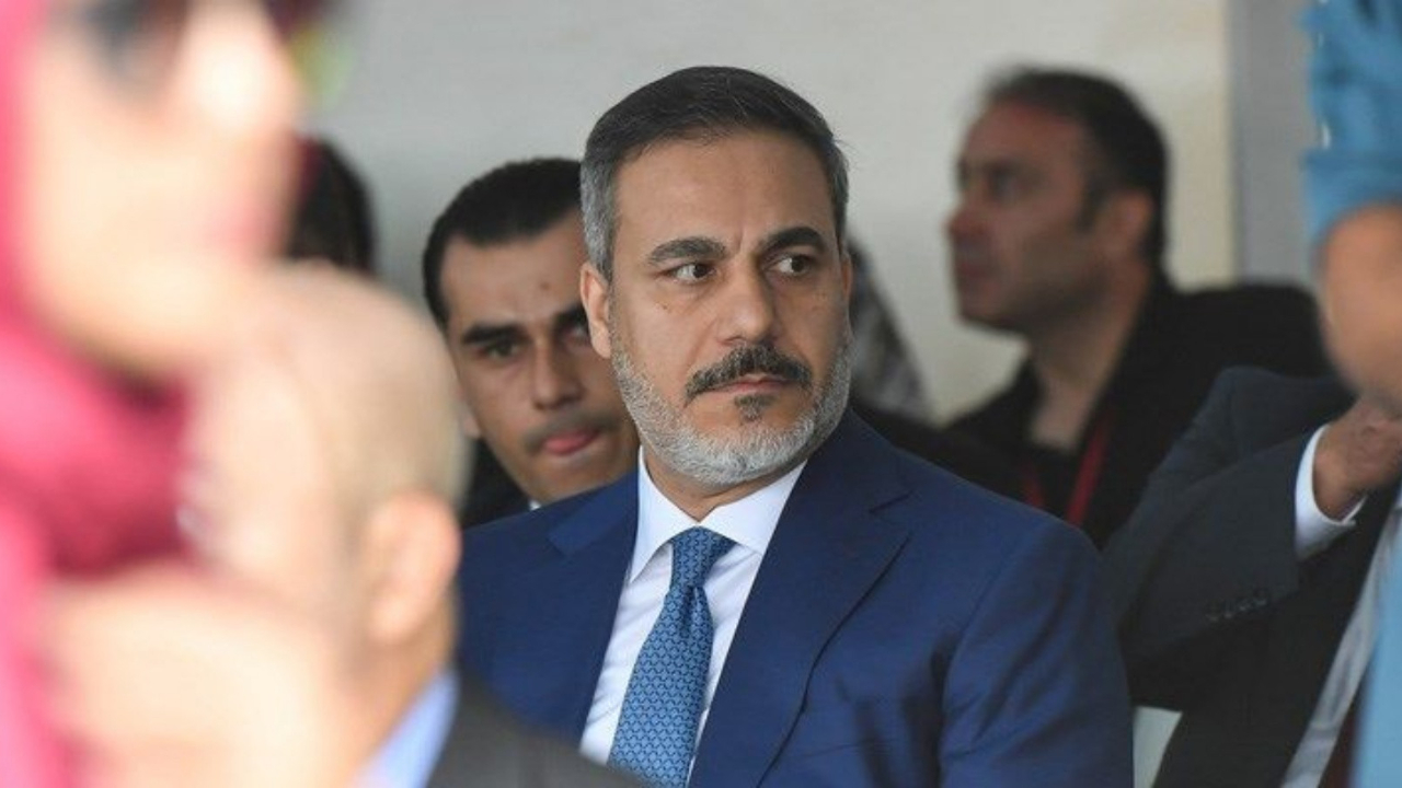 Bakan Fidan'dan Danimarkalı mevkidaşına sert uyarı: Alarm seviyesine ulaştı, izin vermeyin!