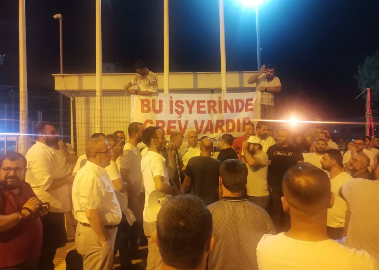 İzmir'de işçiler greve gitti, metro ve tramvay seferleri durdu