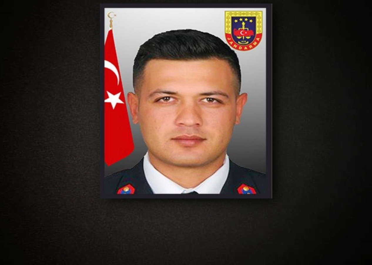 Afyonkarahisar'da kazaya müdahale eden bir asker şehit oldu...