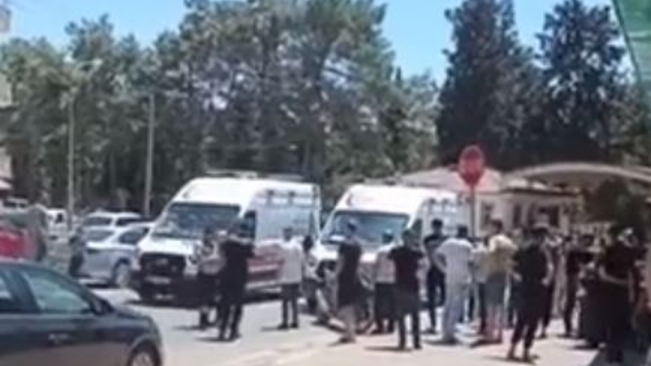 Namazı kıldıktan sonra silahları çektiler: 5 yaralı