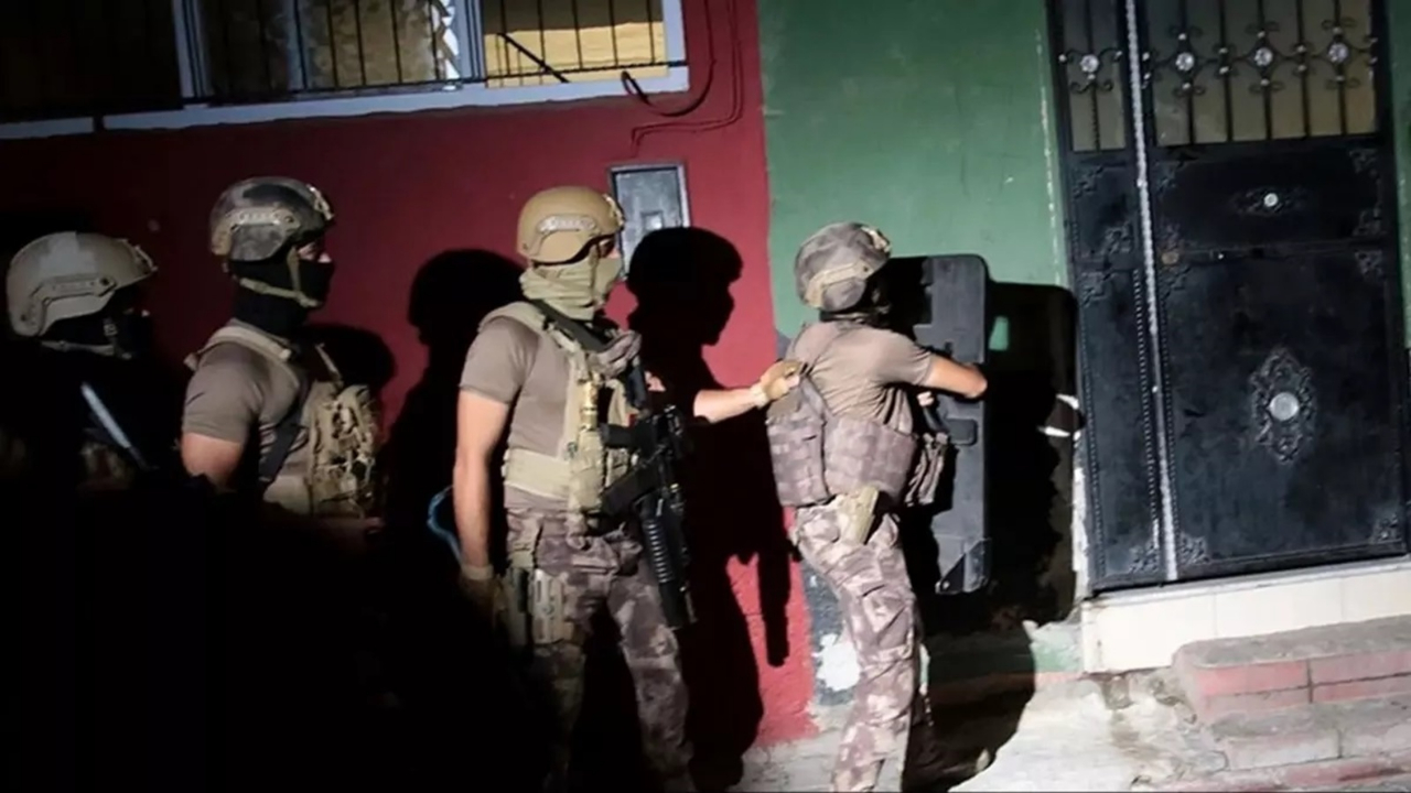 Uyuşturucu ticareti yaparak PKK'yı besleyen 19 zanlıya şafak operasyonu!