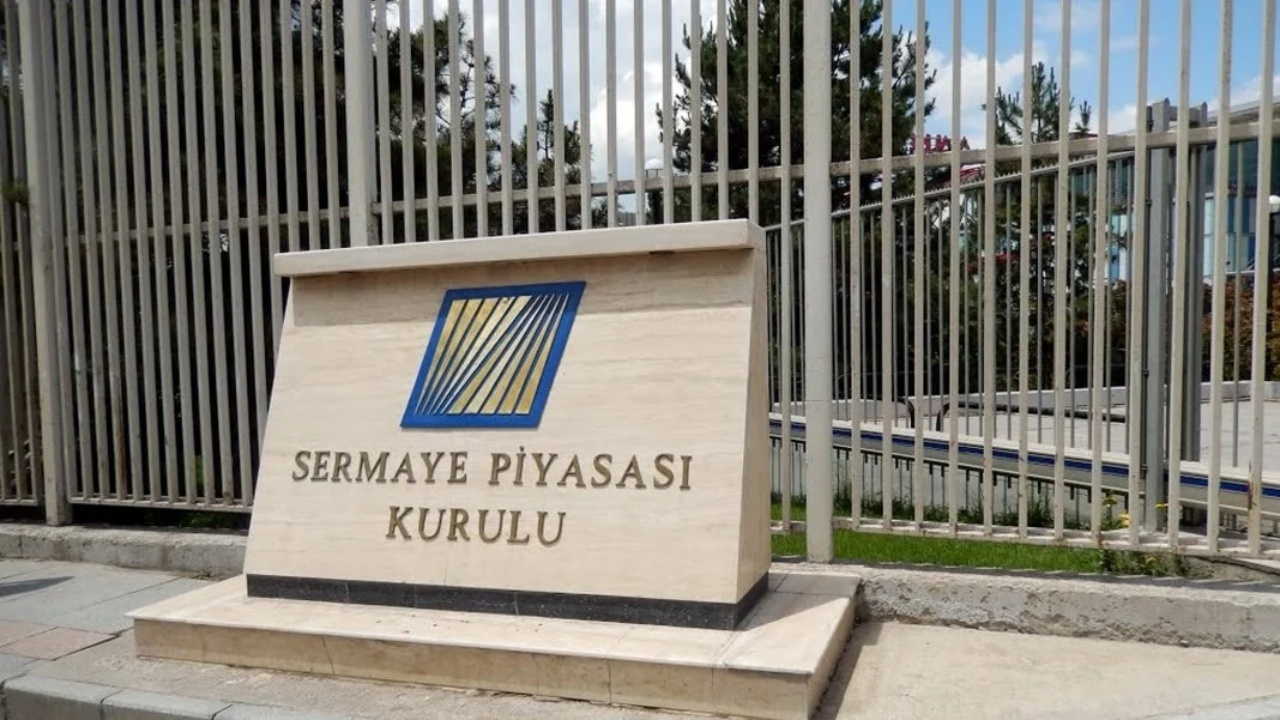 SPK sosyal medyadan hisse pazarlayanları ve yatırımcıları uyardı
