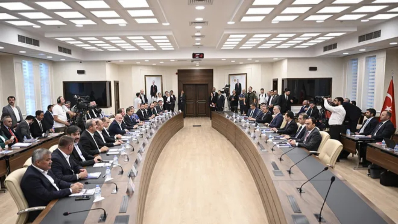 Memur ve memur emeklisinin Kamu Toplu Sözleşmesi görüşmeleri son erdi