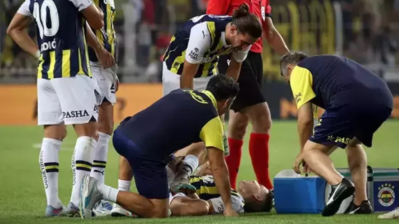 Emre Mor'un son durumu belli oldu! Yıldız futbolcudan kötü haber...