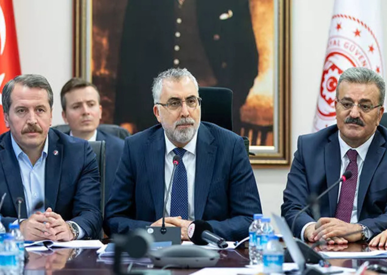 Kritik toplantı! Memur ve emeklileri ilgilendiriyor...