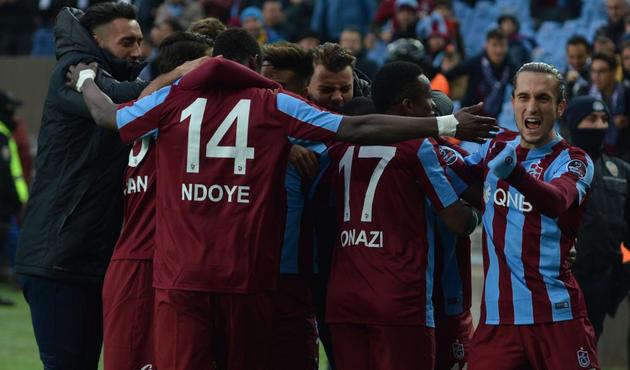 Trabzonspor, yıldız futbolcusunu İngiltere'ye sattı